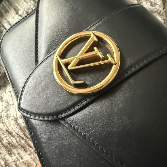 LOUIS VUITTON LV PONT 9 BAG - Picture 5 of 11